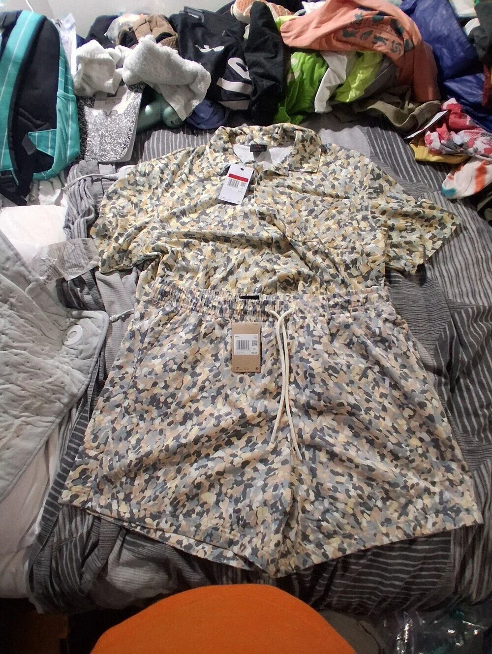 Jordan Sport Camouflage Two-Piece Large Shirt & XXL Shorts Set - Beige Multi